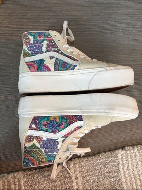 Vans Sk8-Hi High-Top Sneakers in Multicolor Paisley